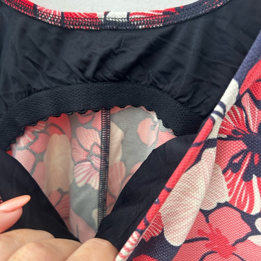 Lands' End Size 8 Swim Top Pink and Black Floral Tankini - Picture 5 of 6